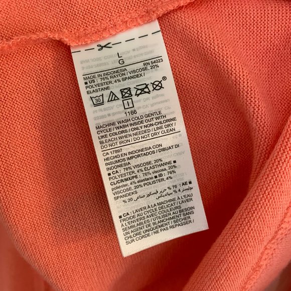 Old Navy Cozy Plush Knit Top Soft V-Neck Oversized Lounge Tee Size Large NEW - Picture 3 of 5